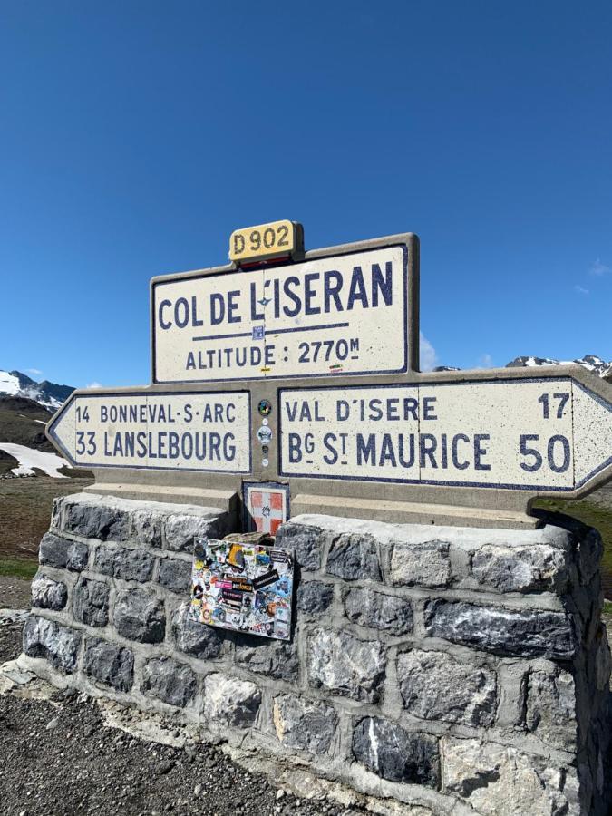 Maison De Famille Les 5 Freres Hotel Val-d'Isere Exterior photo